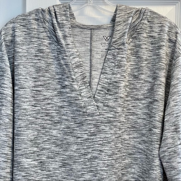 Livi Active by Lane Bryant Skirted Terry Hoodie Pullover Grey and Navy Sz 18/20 - Picture 3 of 6